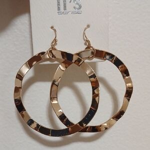 Elegant Gold Color Hoop Earrings